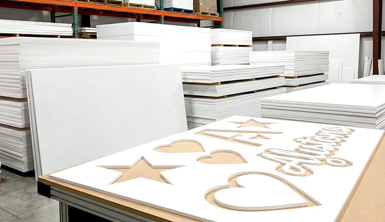 ルーター加工機でスチレンボードをカットしたあとの画像